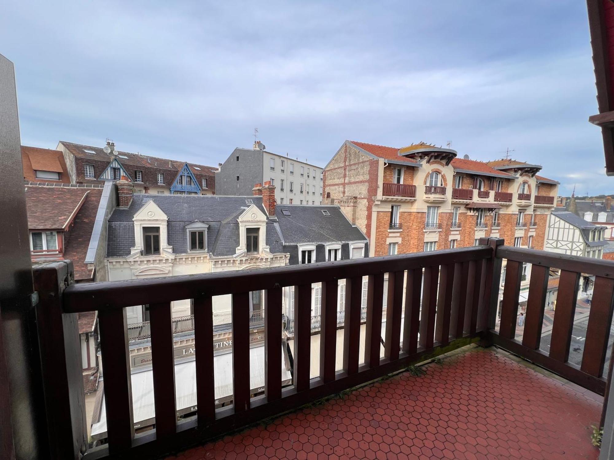 Duplex En Plein Centre, 3min Apartment *